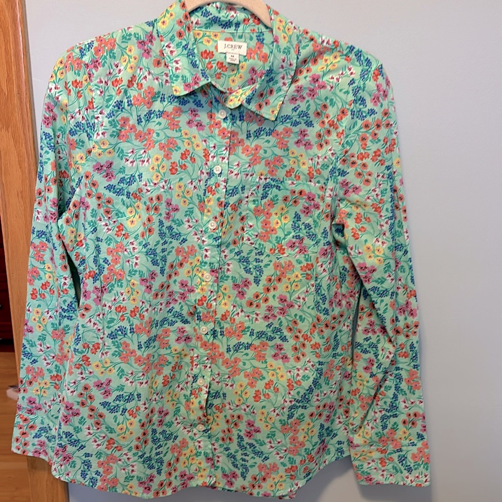 NWOT J. Crew women’s button down. Size M.